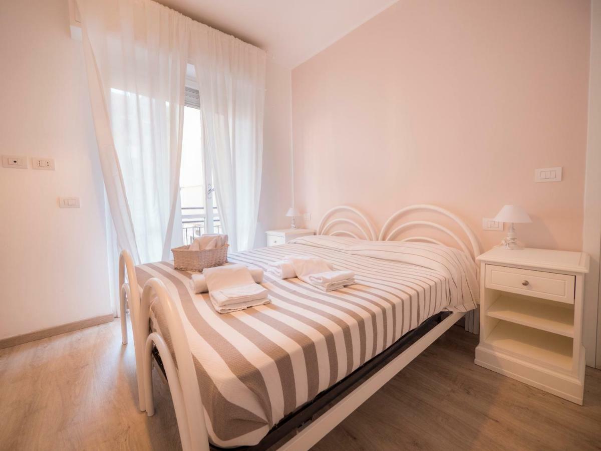 Hotel Continental Pietra Ligure Buitenkant foto